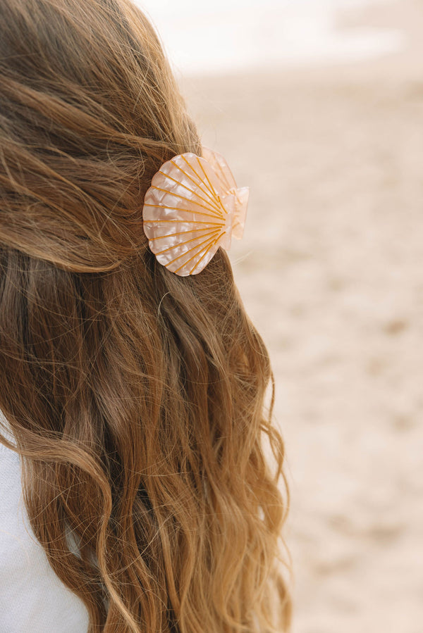 Shell Claw Clip